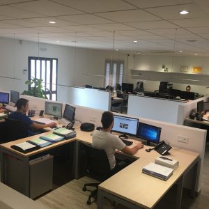 Espaco de trabalho de Engenharia e I+D em Sant Fruitós de Bages