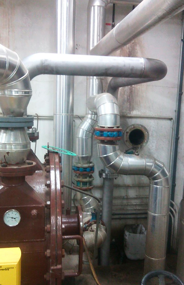 Tubagens de biogas em aco inoxidavel em sala tecnica de uma ETAR